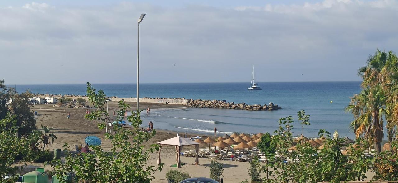 Junto A La Playa Del Cristo Cerca Del Puerto Apartment Estepona Bagian luar foto