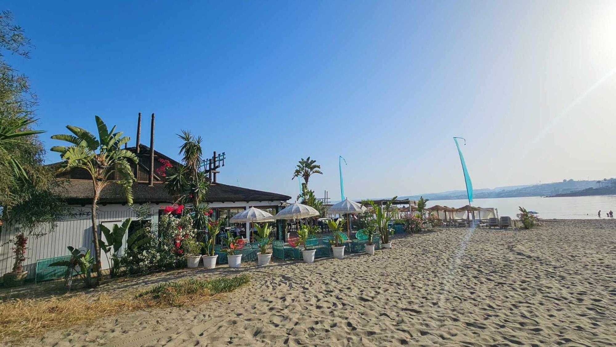 Junto A La Playa Del Cristo Cerca Del Puerto Apartment Estepona Bagian luar foto