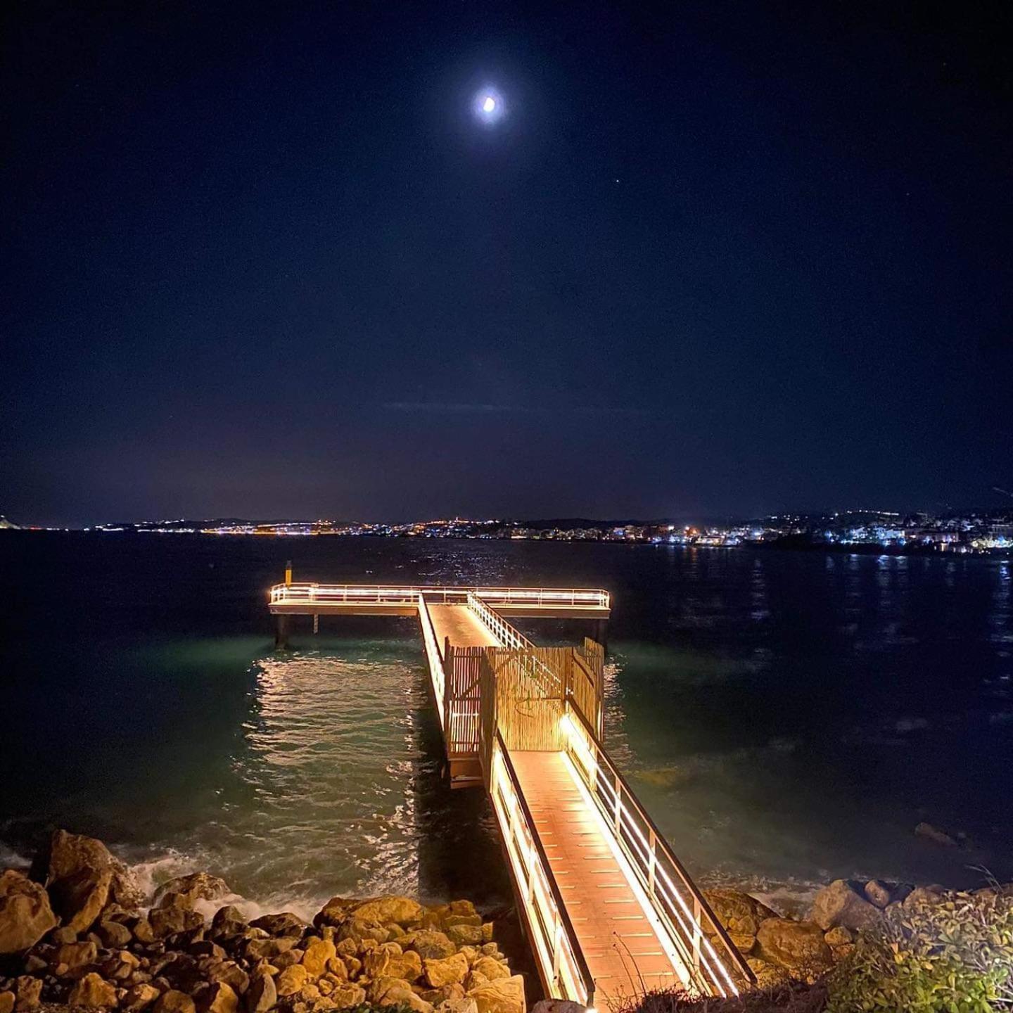 Junto A La Playa Del Cristo Cerca Del Puerto Apartment Estepona Bagian luar foto